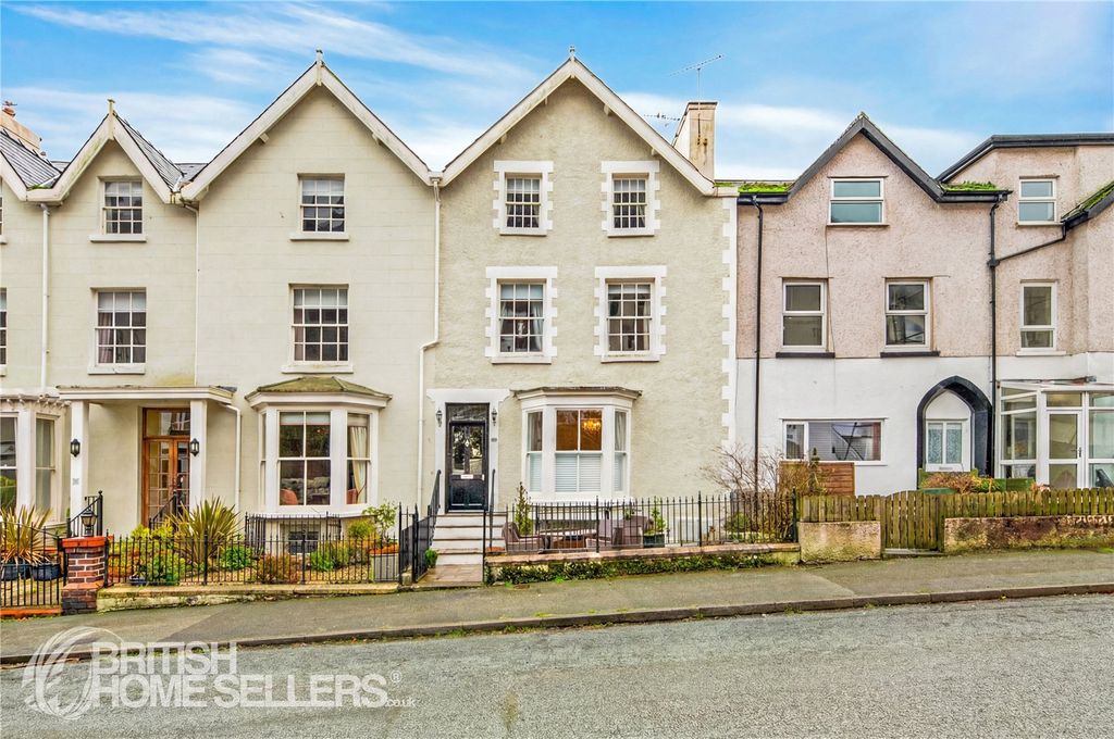 Property photo 1 of 15 Picture No. 12