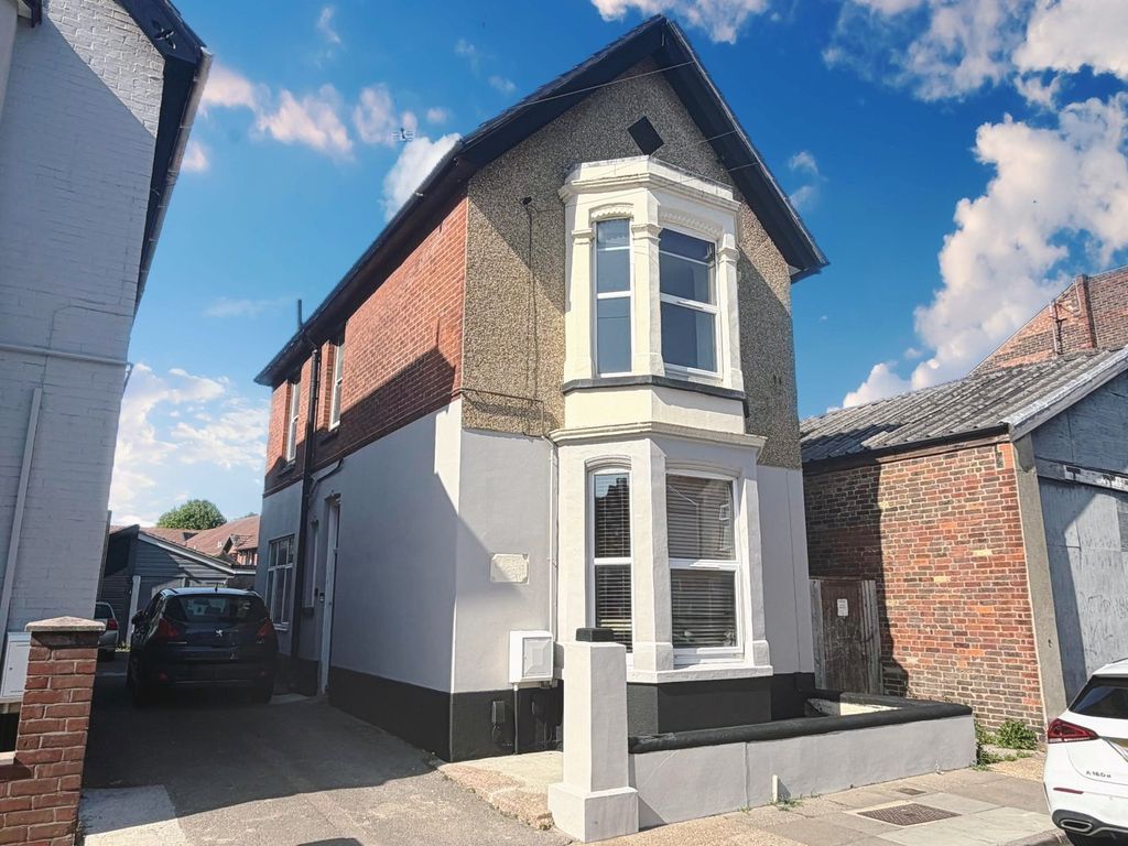 Property photo 1 of 15
