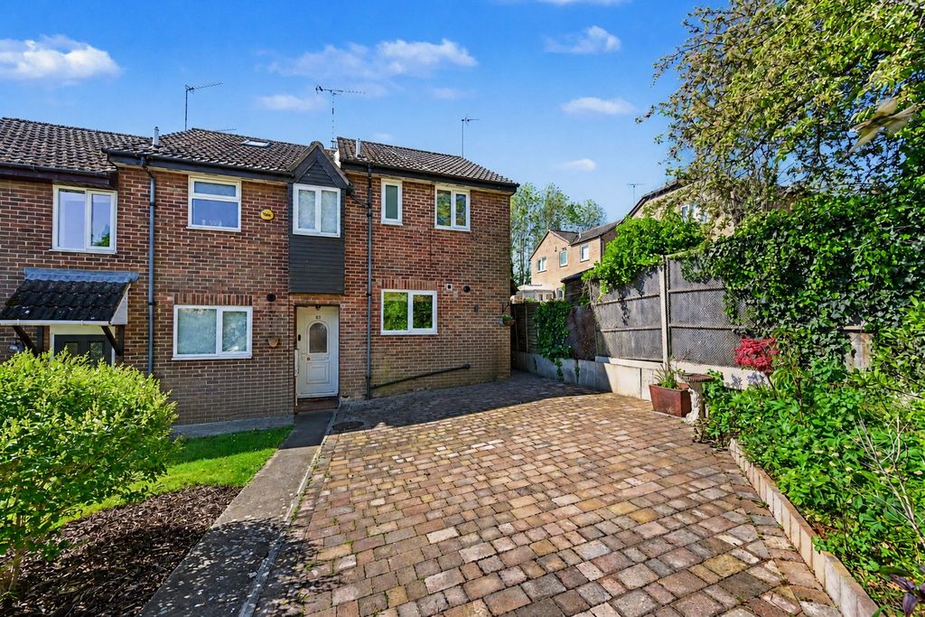 Property photo 1 of 19