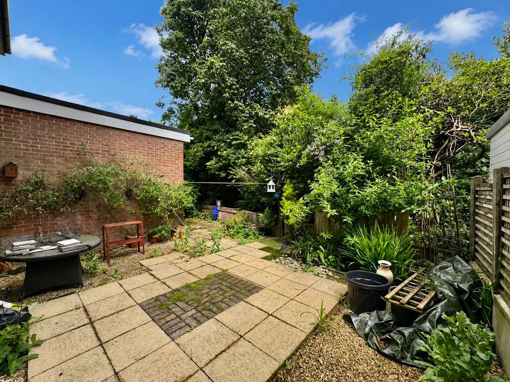 Property photo 3 of 12