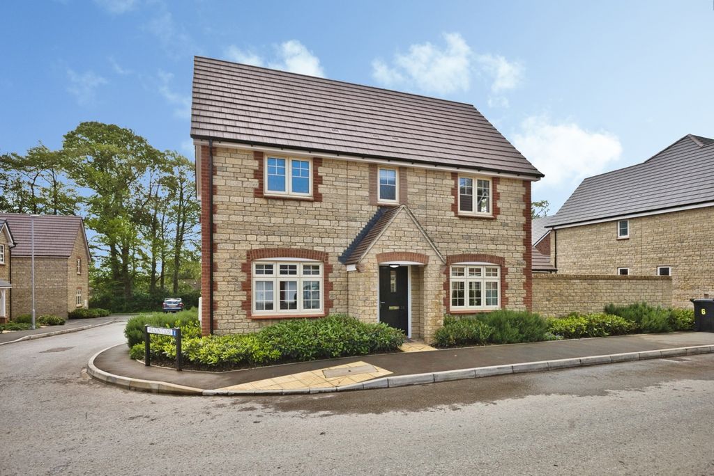 Property photo 1 of 24 Pbox-Img.Jpg