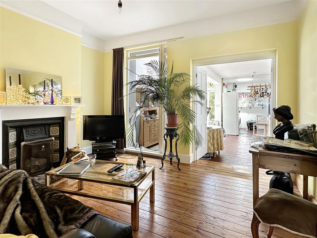 Property photo 2 of 19 Img (3).Jpg