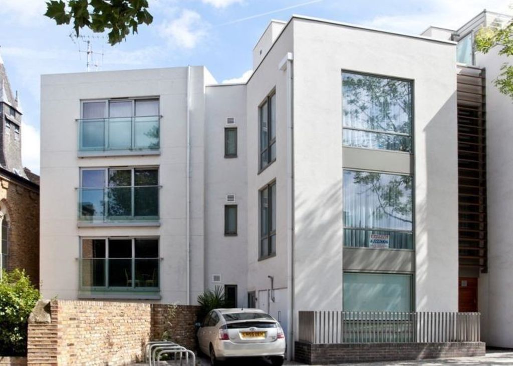 Property photo 1 of 5