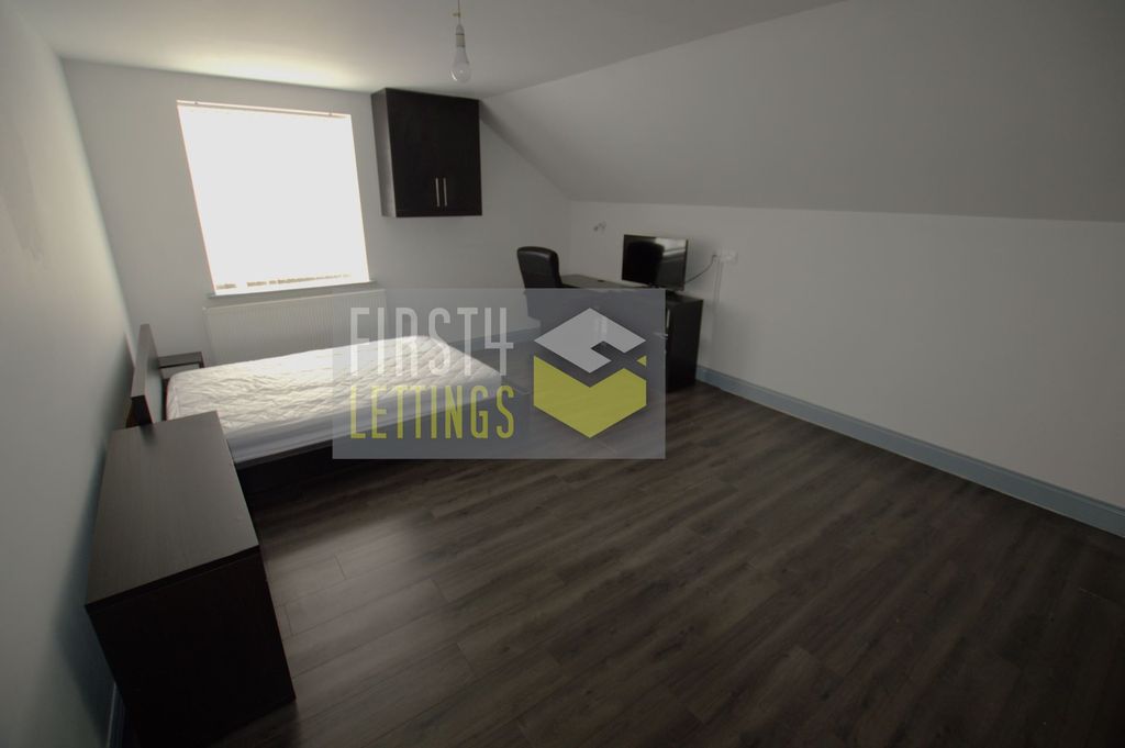 Property photo 1 of 5 Photo 2