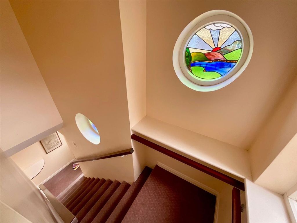 Additional image 9 of 2 bed flat for saleHall Park Close, Scalby YO13