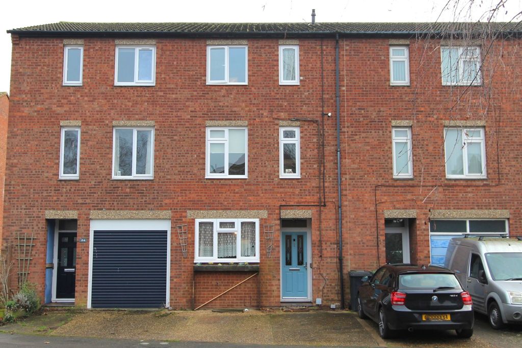 Property photo 1 of 15 Front