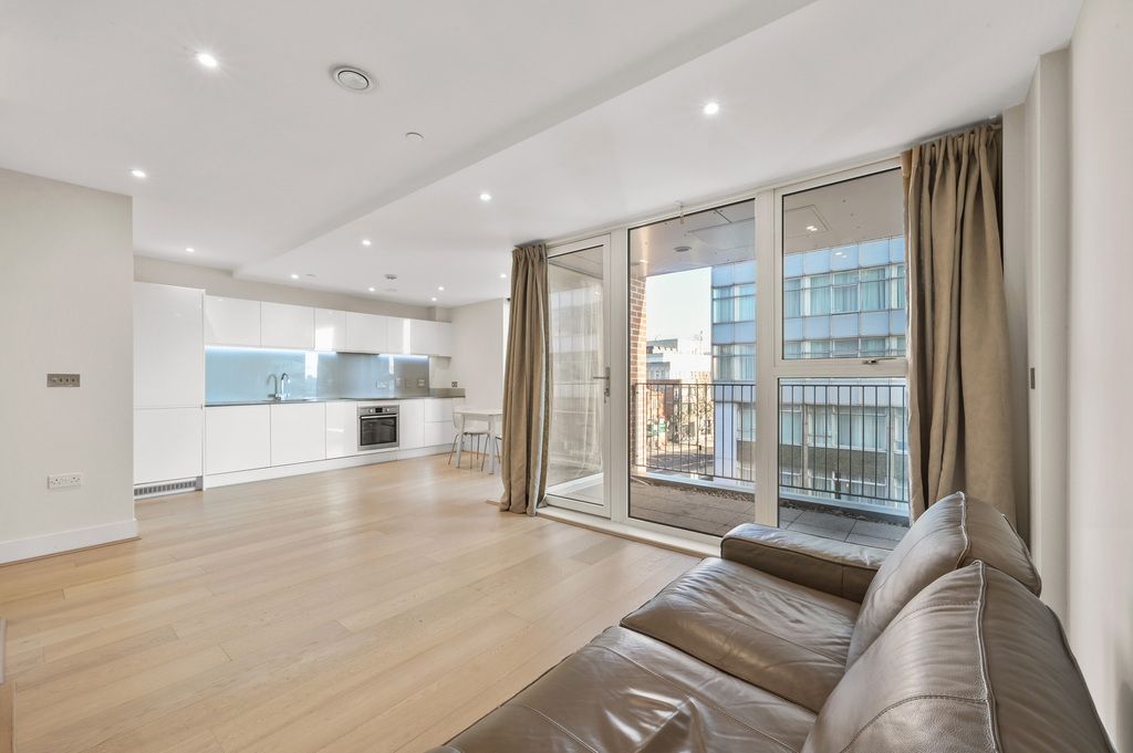 Property photo 2 of 7