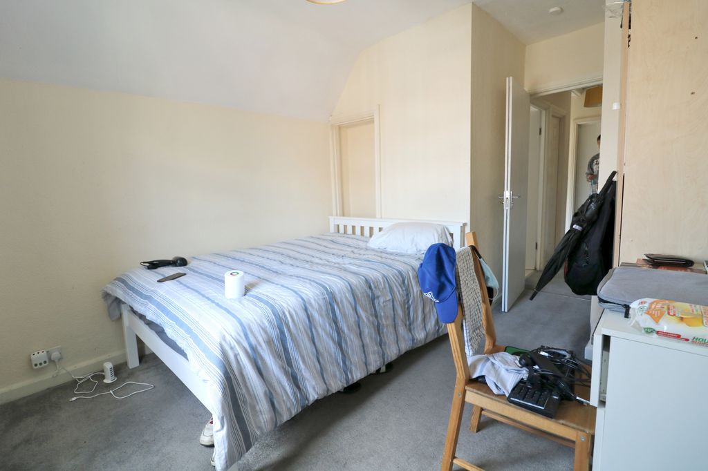 Property photo 2 of 5