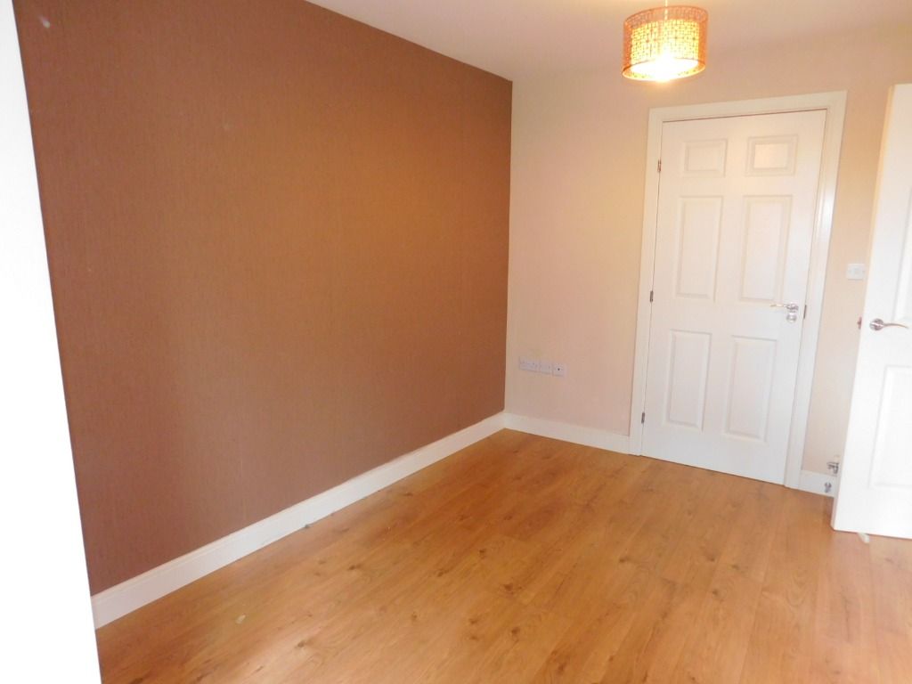 Property photo 3 of 25
