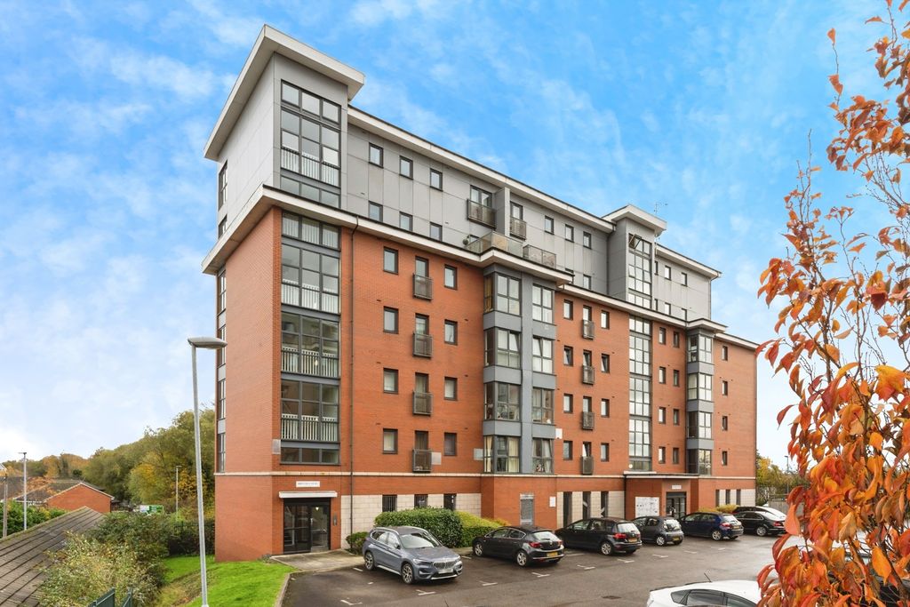 Property photo 1 of 17 Photo