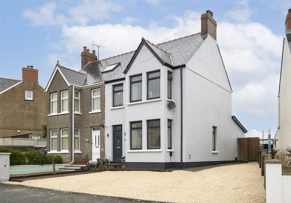 Property photo 1 of 35 Picture No. 32