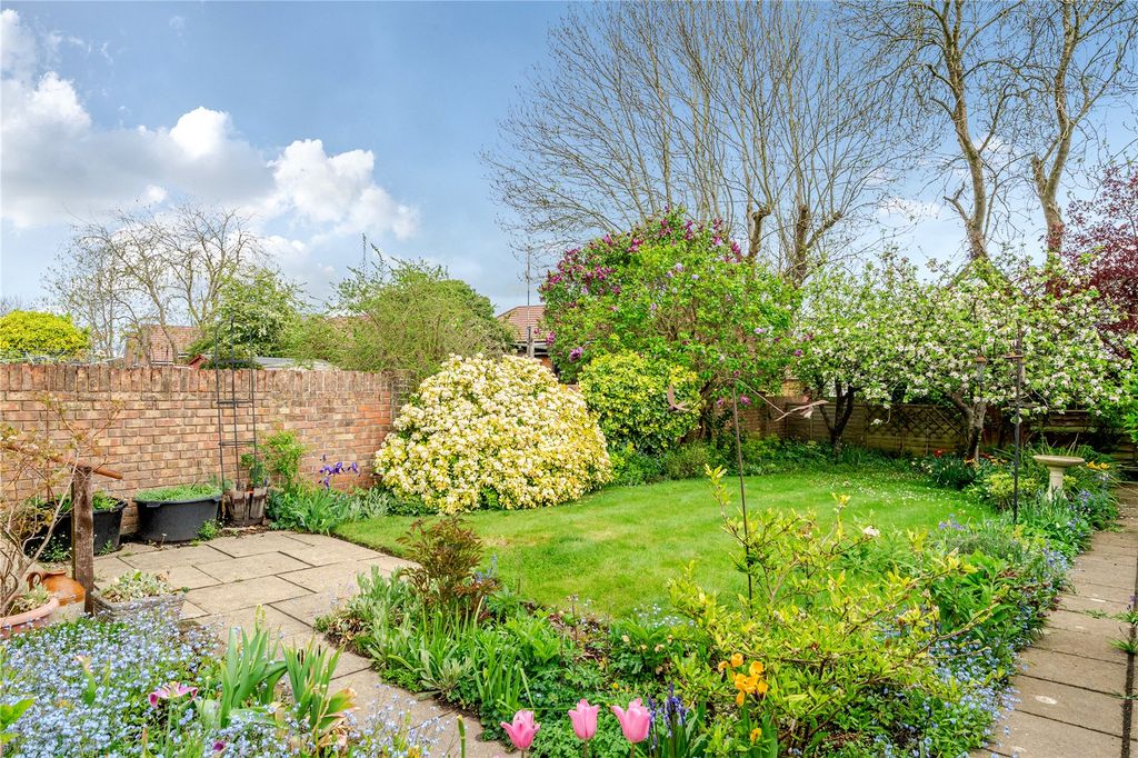 Property photo 3 of 21 Picture No. 12