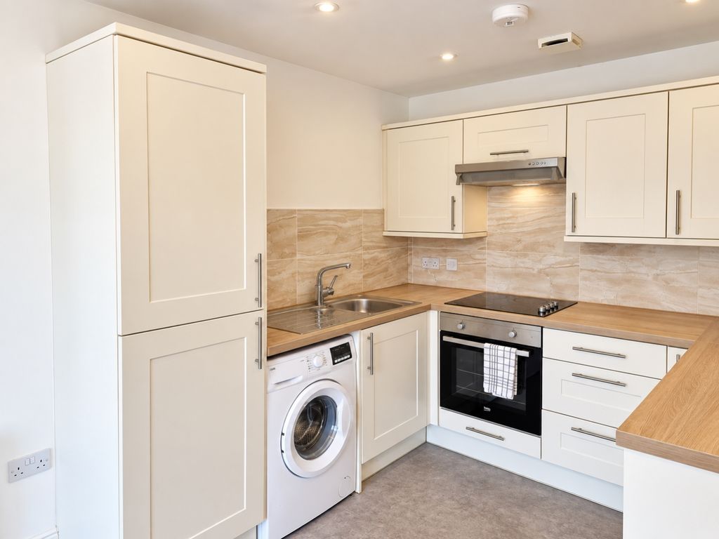 Property photo 2 of 7 c6B1Ed80-F116-42E8-8Fbd-30E6E43Bb449