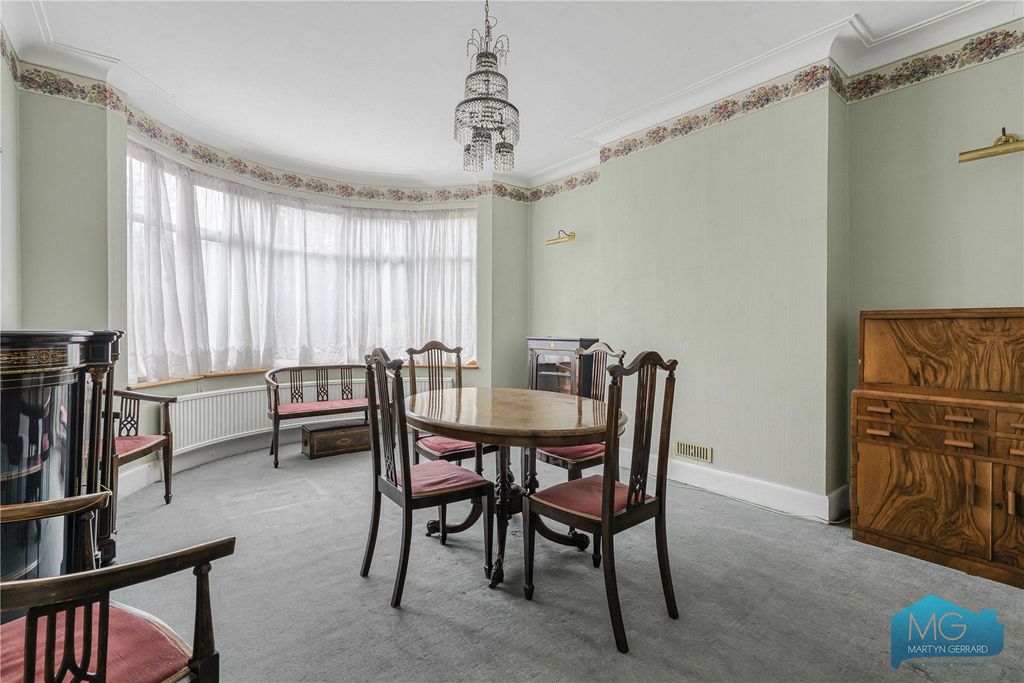 Property photo 2 of 16 Picture No. 14