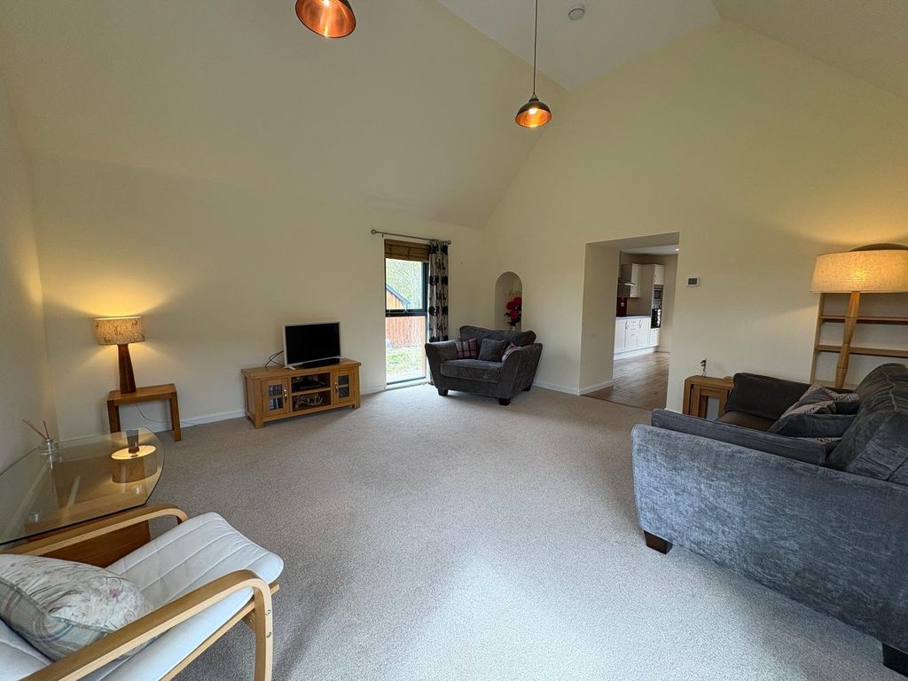 Property photo 3 of 13 Photo 3