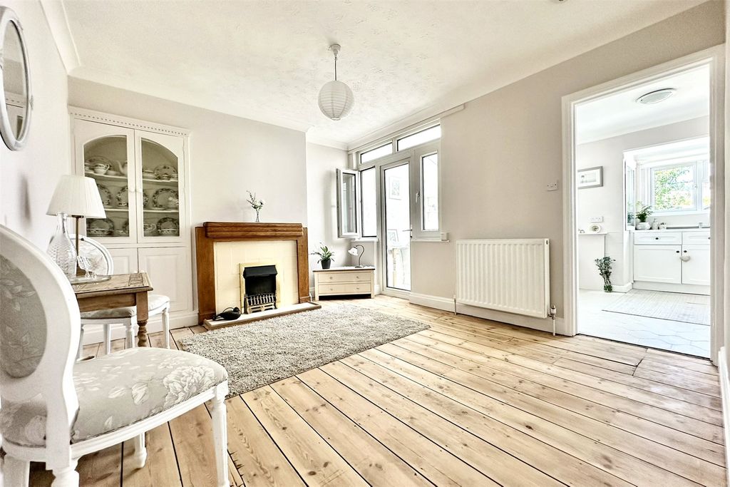 Property photo 3 of 19 Picture No. 35