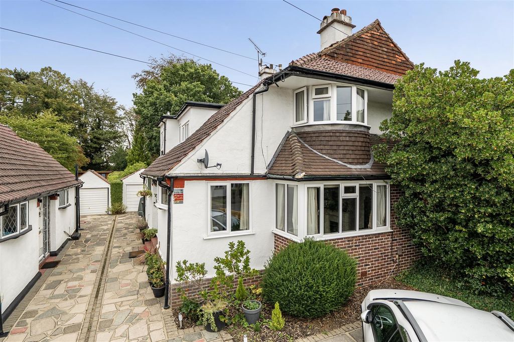 Property photo 1 of 18 1522981-18-6Aad6Dd8c197c.Jpg