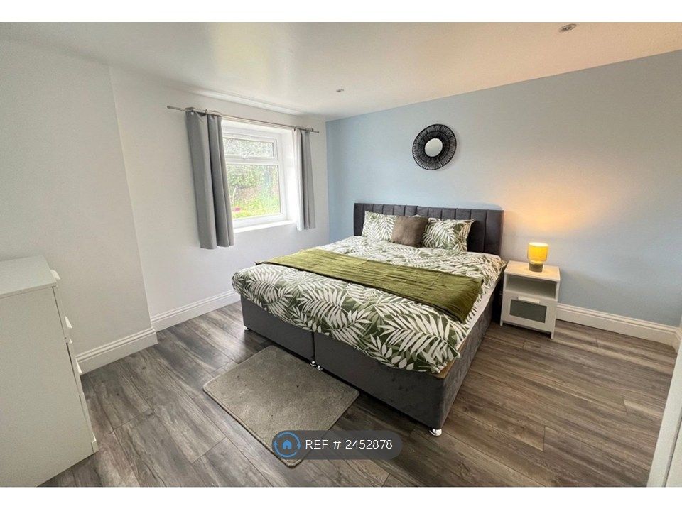 Property photo 1 of 3