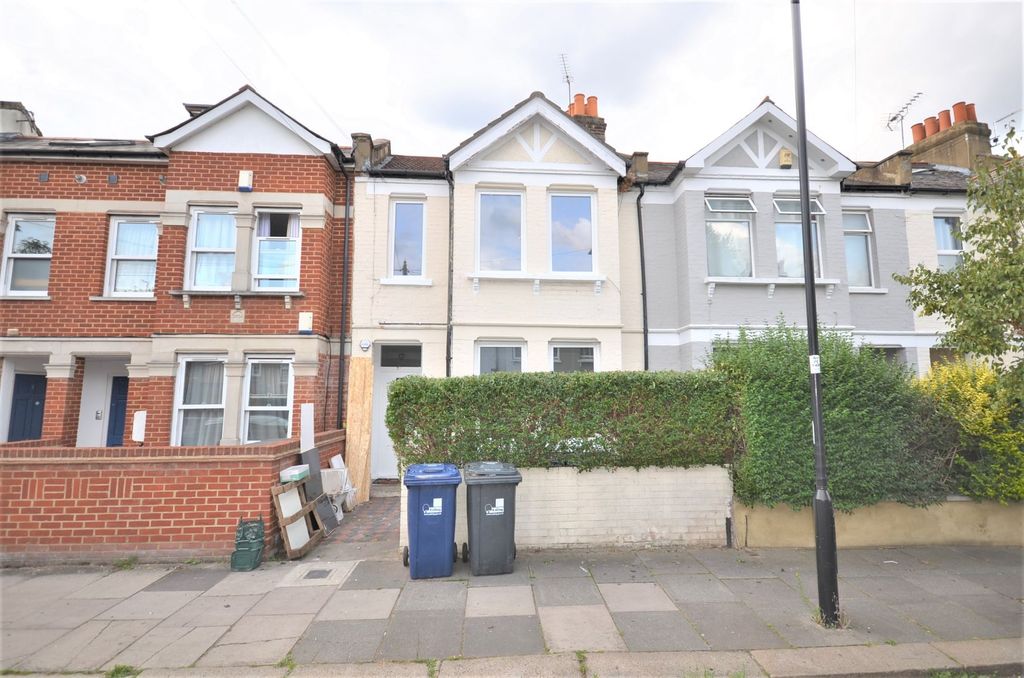 Property photo 1 of 11