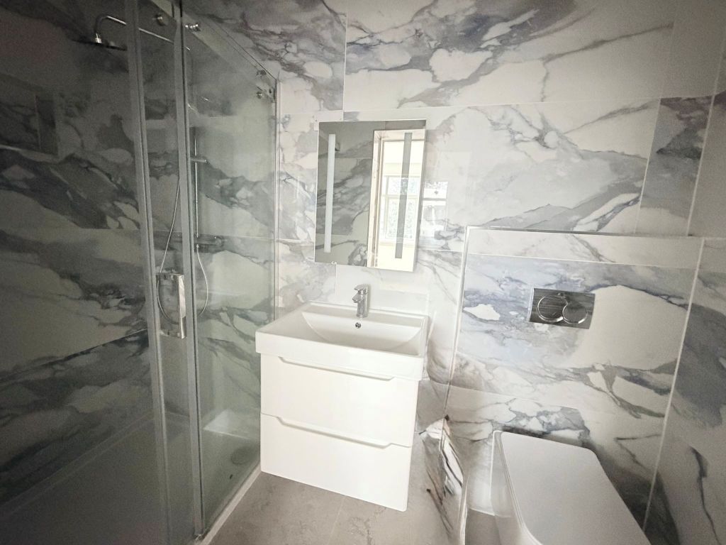 Property photo 3 of 3