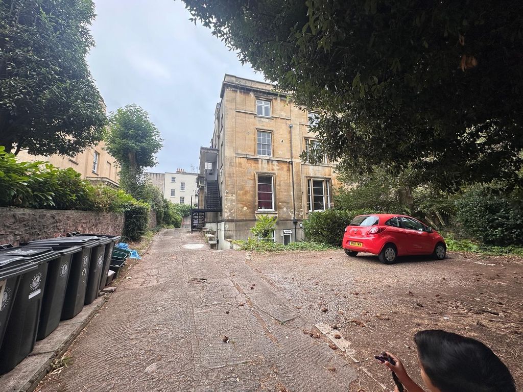 Property photo 3 of 18 Charming Period Building Viewed From A Private Dri...