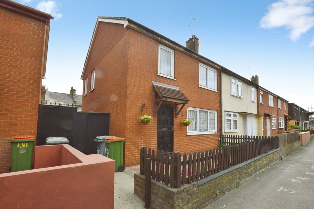 Property photo 1 of 20 Pbox-Img.Jpg