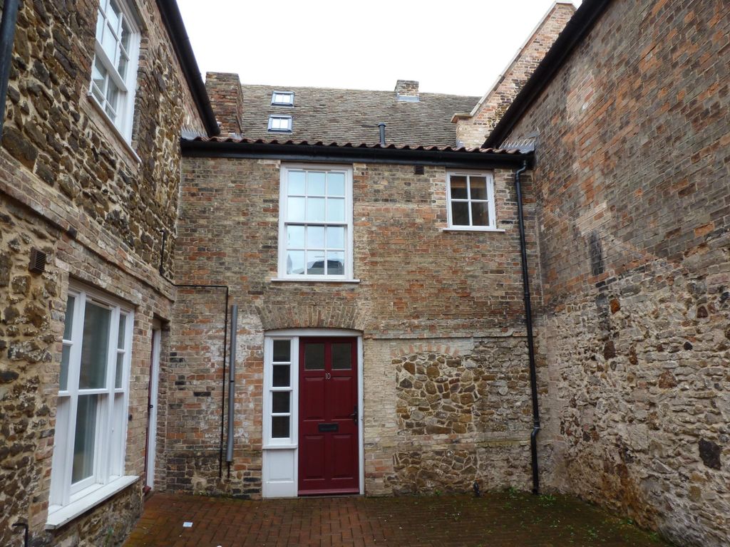 Property photo 1 of 6 Front