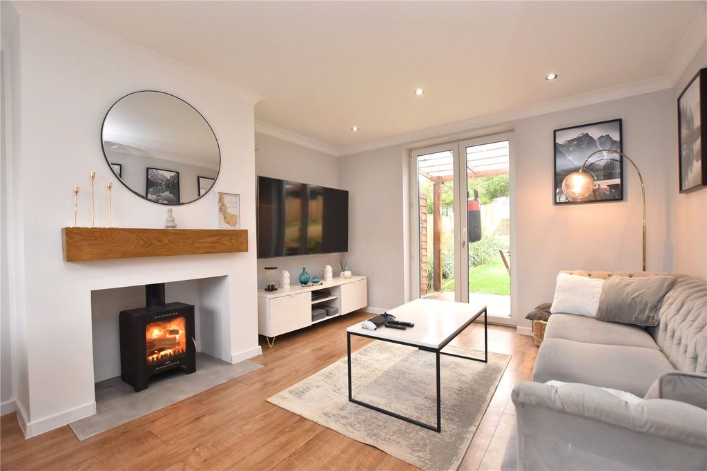 Property photo 3 of 23 Picture No. 20