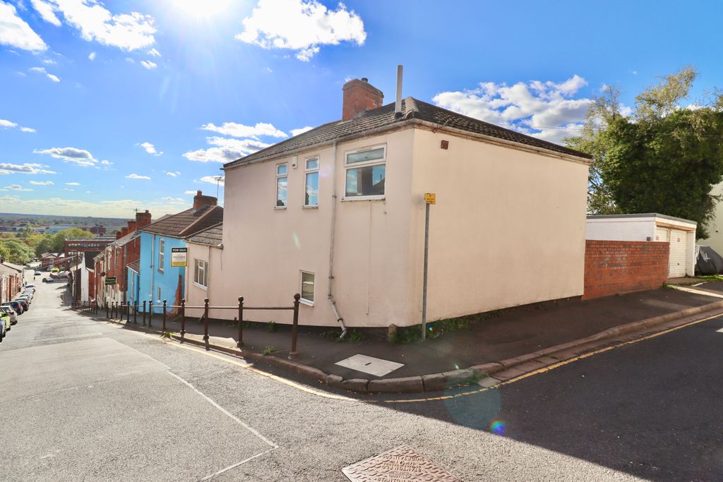 Property photo 1 of 15