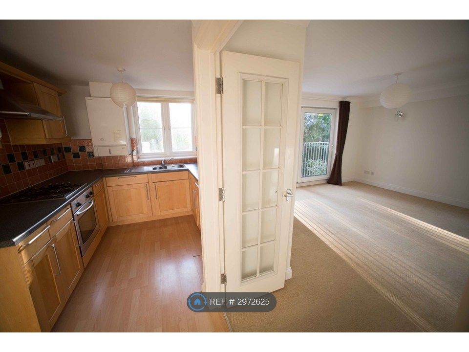 Property photo 1 of 9 Kitchen And Lounge