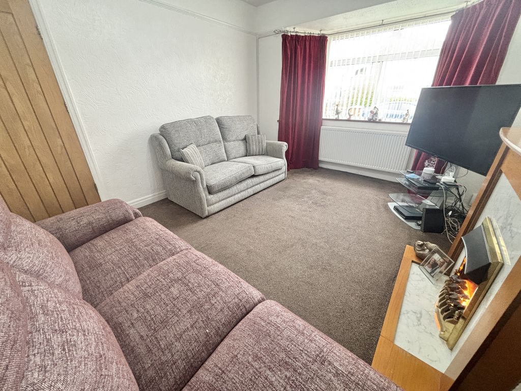 Property photo 3 of 23