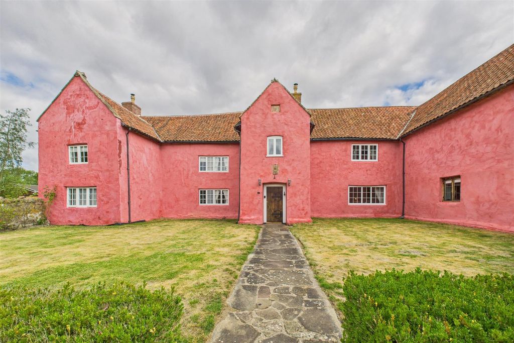 Property photo 2 of 23