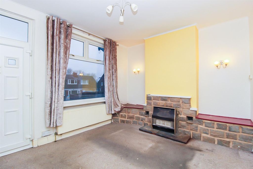 Property photo 3 of 8 Living Room