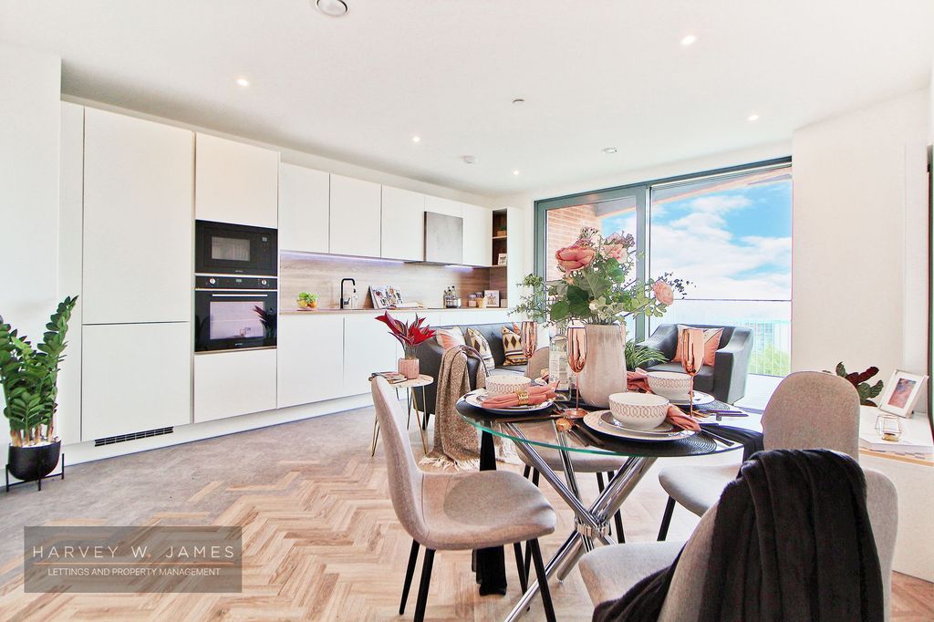 Property photo 1 of 42