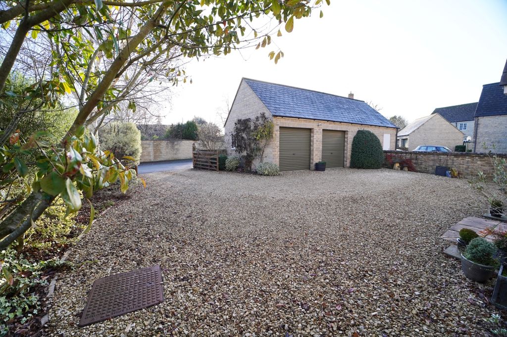 Property photo 3 of 18 Double Garage