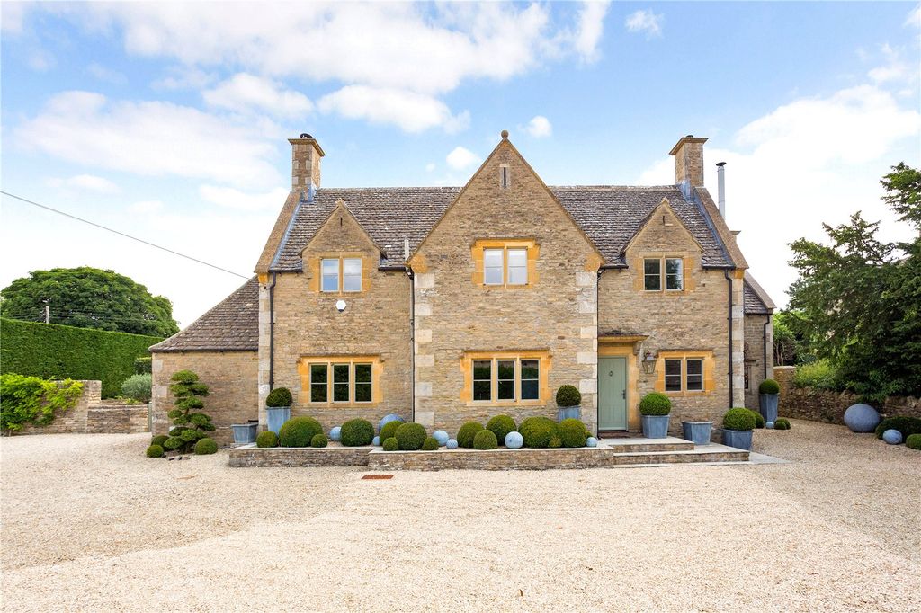 Property photo 1 of 39 Picture No. 05