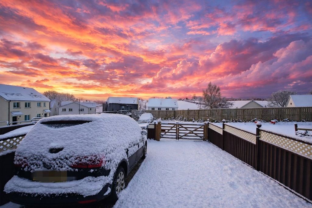 Property photo 2 of 23 Picture No. 28