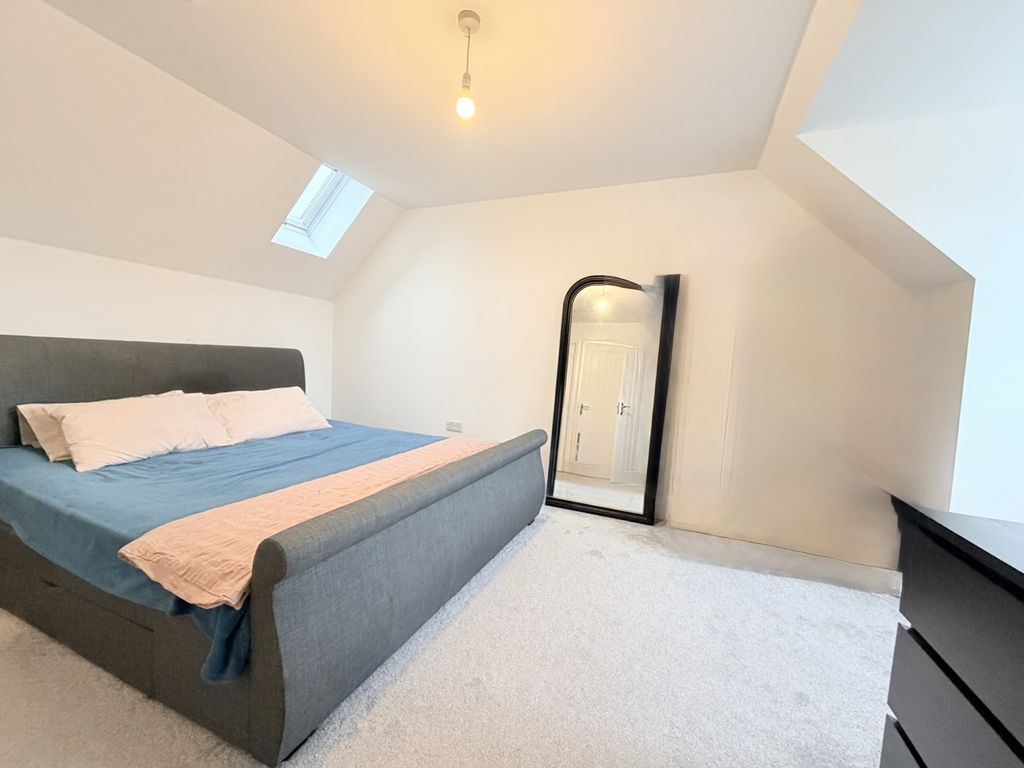 Property photo 3 of 19 Img_9213
