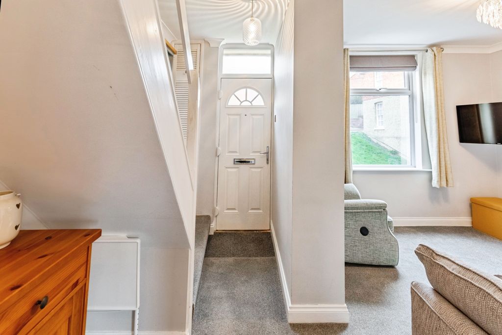 Property photo 3 of 18 Hallways