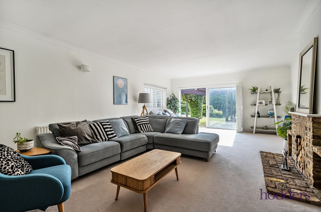 Property photo 1 of 26 Ea2E3821-4Ca1-4c3...