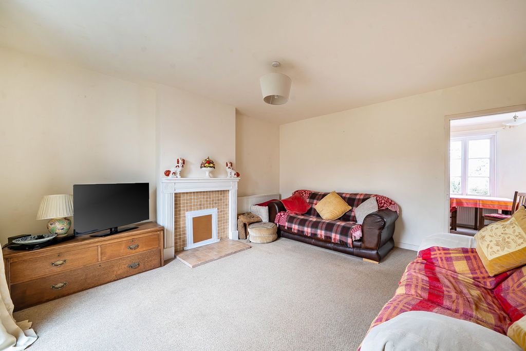 Property photo 3 of 25