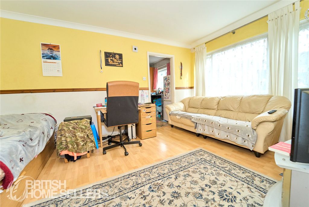 Property photo 3 of 14 Picture No. 06