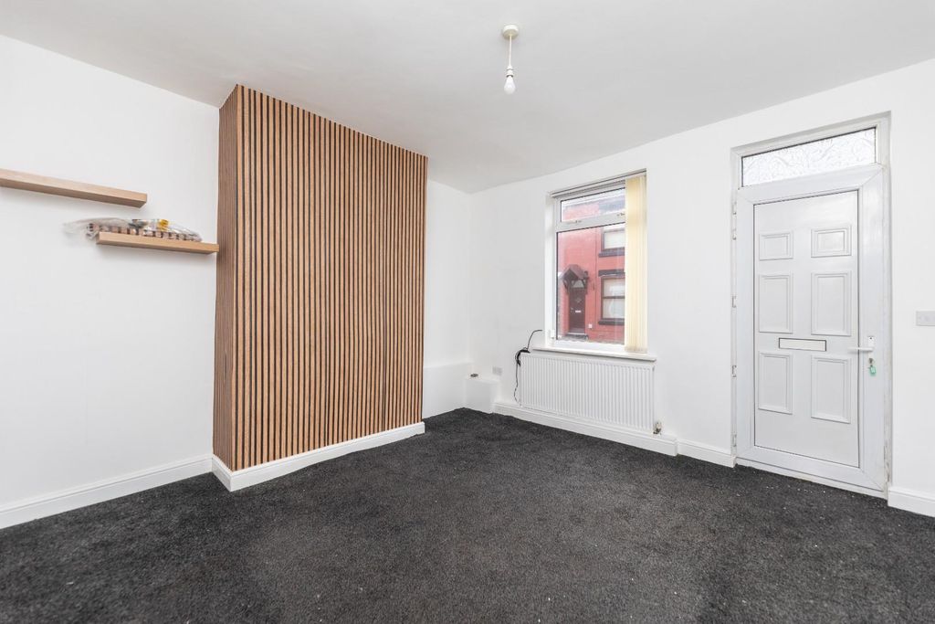 Property photo 2 of 15 5C5A0373.Jpg