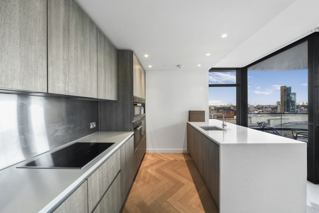 Property photo 2 of 13 Dsc_4896_High