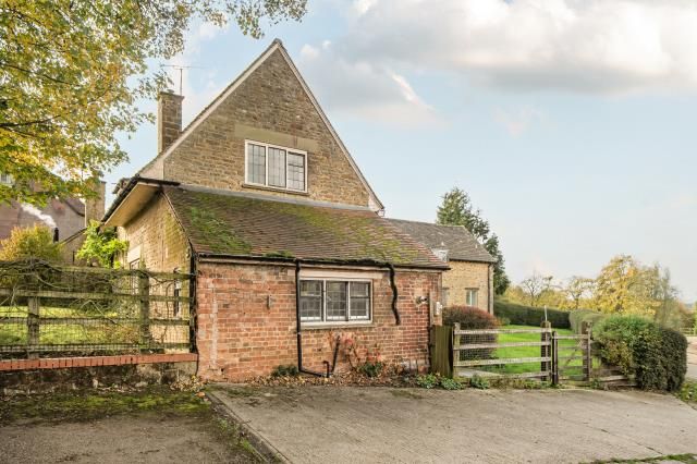 Property photo 1 of 21 External View