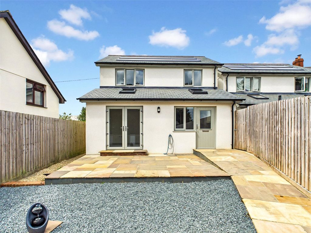 Property photo 1 of 9 Picture No. 30