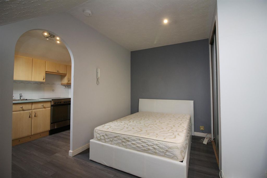 Property photo 3 of 7 Img_1702.Jpg