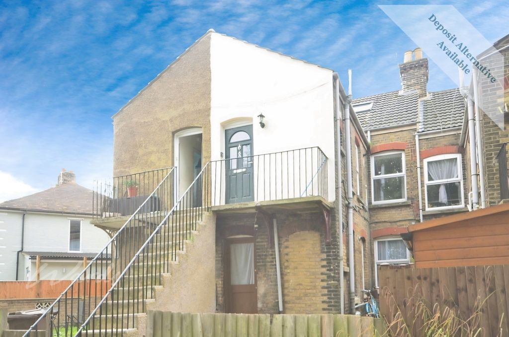 Property photo 1 of 7 Jenner Front