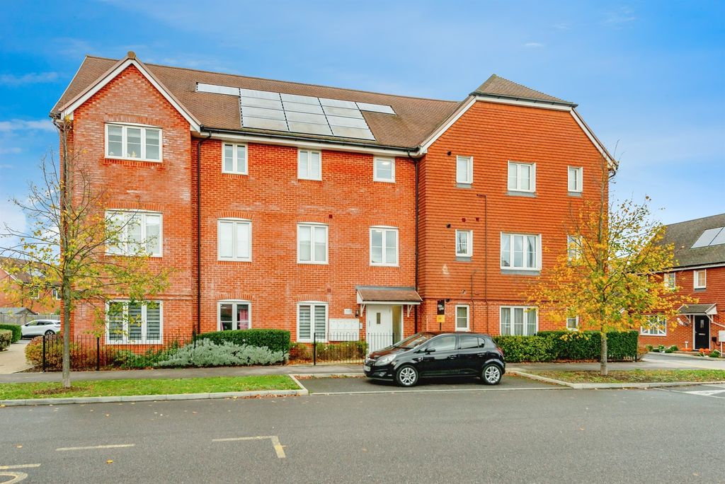 Property photo 1 of 9