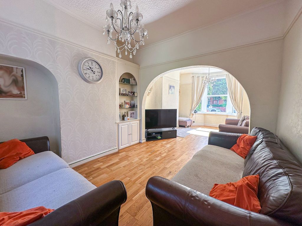 Property photo 2 of 26